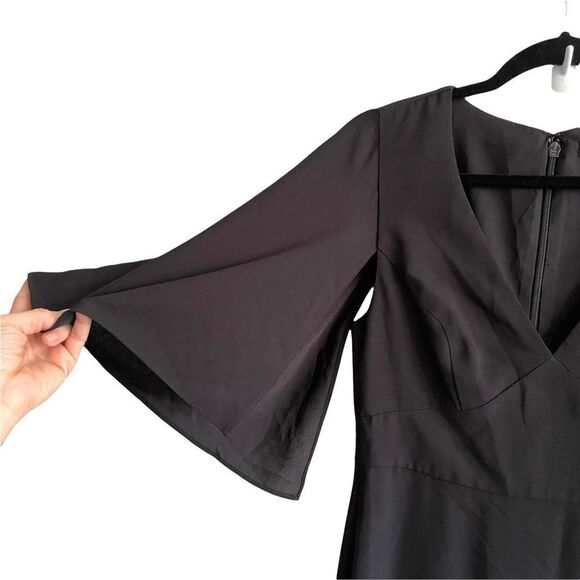 BCBGMAXAZRIA Cape Sleeve V-Neck Asymmetrical Ruffle Maxi Dress Black 6 - Picture 3 of 6